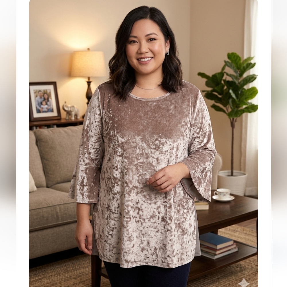 🎀SALE Velvet Bell-Sleeve Tunic Top in Taupe